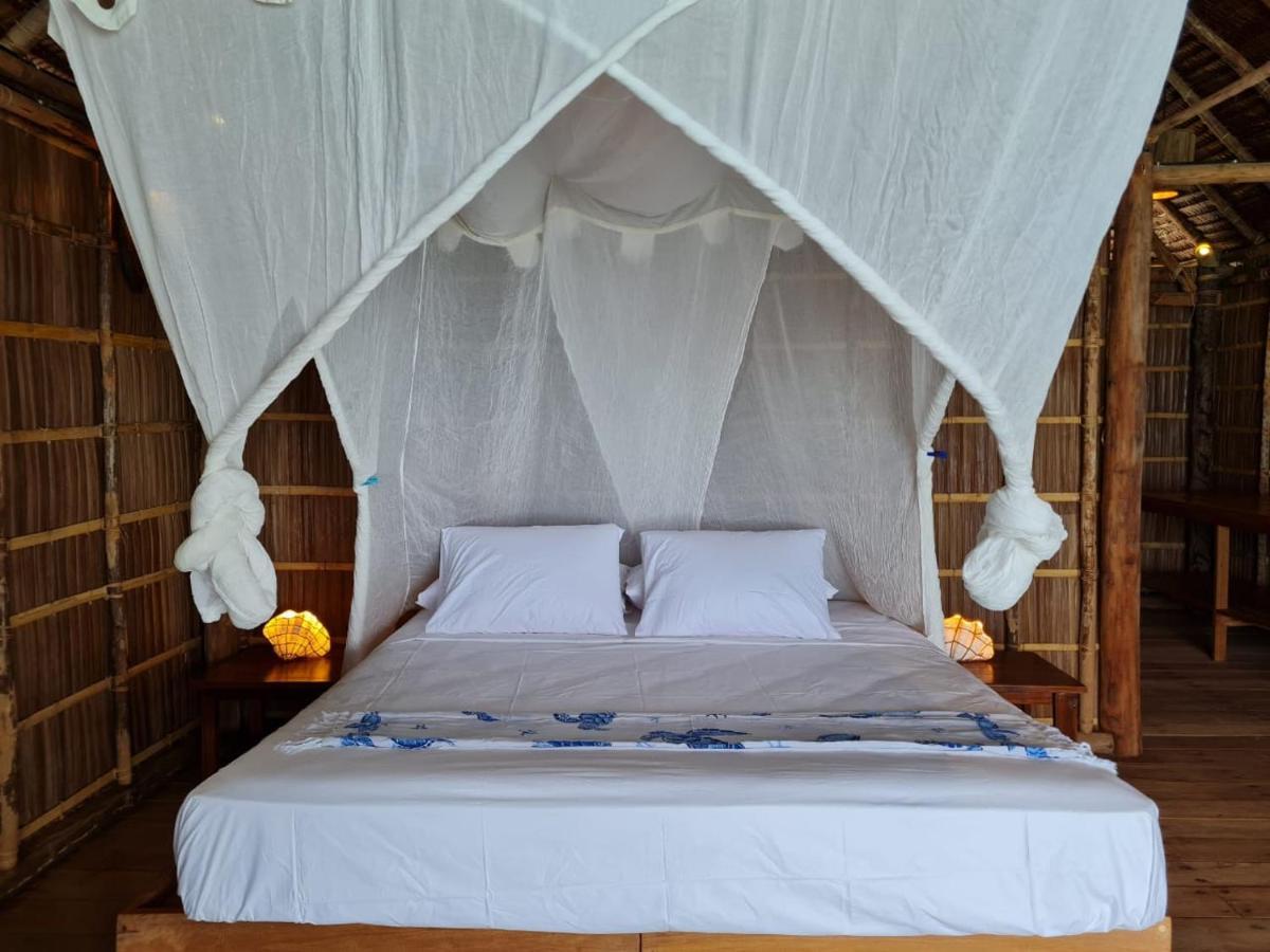 Wai Resort - Raja Ampat Pulau Birie Bagian luar foto
